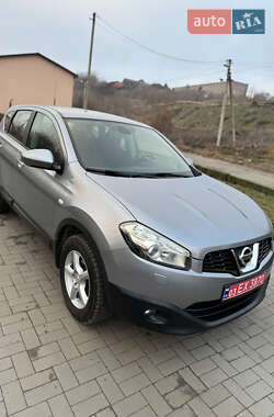 Позашляховик / Кросовер Nissan Qashqai 2011 в Умані