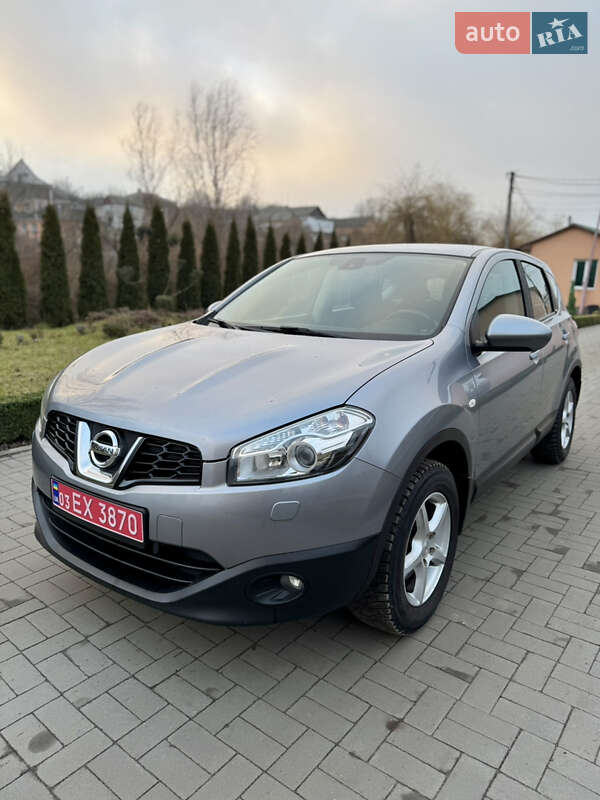 Позашляховик / Кросовер Nissan Qashqai 2011 в Умані