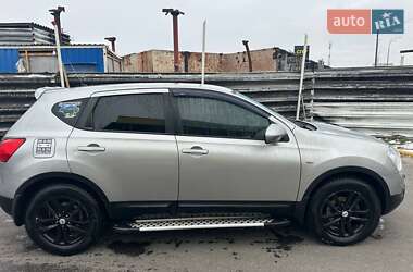 Позашляховик / Кросовер Nissan Qashqai 2010 в Бучі