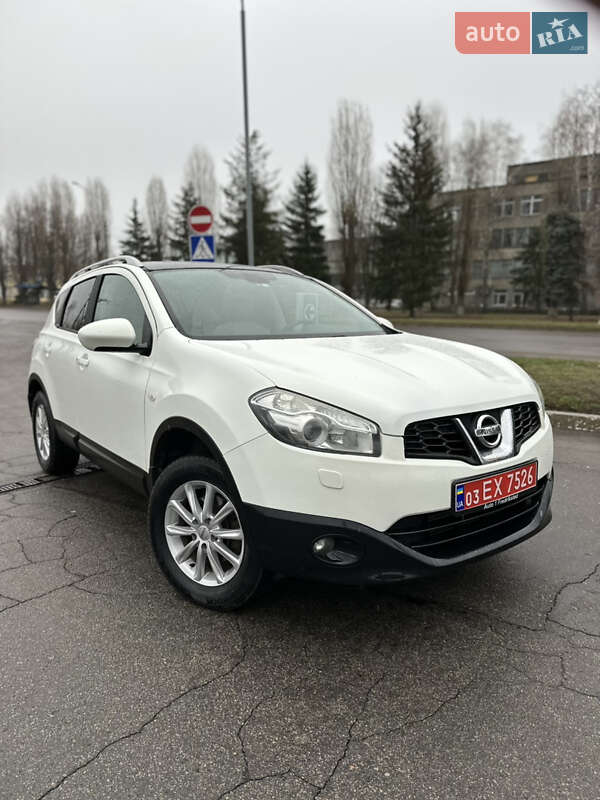 Позашляховик / Кросовер Nissan Qashqai 2010 в Миргороді