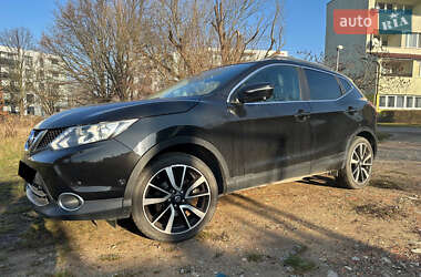 Внедорожник / Кроссовер Nissan Qashqai 2014 в Луцке