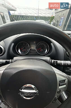 Внедорожник / Кроссовер Nissan Qashqai 2011 в Черновцах