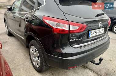 Внедорожник / Кроссовер Nissan Qashqai 2014 в Житомире