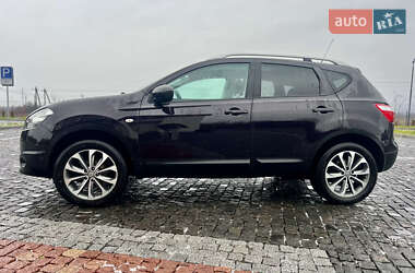Внедорожник / Кроссовер Nissan Qashqai 2010 в 