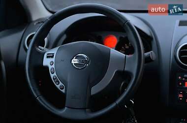 Внедорожник / Кроссовер Nissan Qashqai 2007 в 