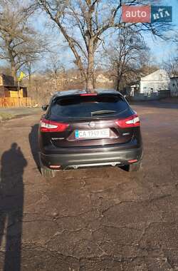 Позашляховик / Кросовер Nissan Qashqai 2014 в 