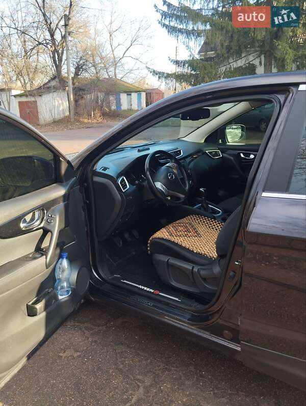 Позашляховик / Кросовер Nissan Qashqai 2014 в Черкасах