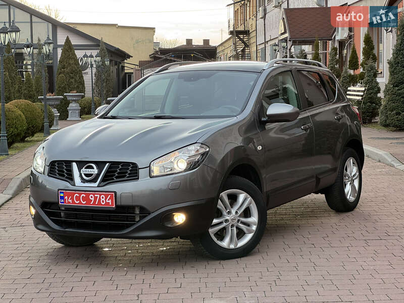 Внедорожник / Кроссовер Nissan Qashqai 2011 в Стрые