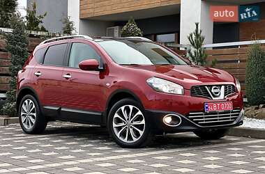 Позашляховик / Кросовер Nissan Qashqai 2011 в Стрию