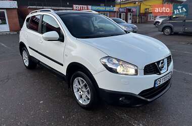 Позашляховик / Кросовер Nissan Qashqai 2011 в Чернігові