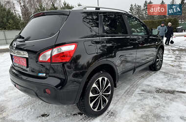 Позашляховик / Кросовер Nissan Qashqai 2011 в Луцьку