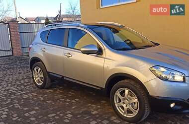 Позашляховик / Кросовер Nissan Qashqai 2012 в Чернівцях