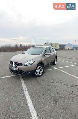 Позашляховик / Кросовер Nissan Qashqai 2011 в Львові