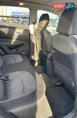 Внедорожник / Кроссовер Nissan Qashqai 2011 в 