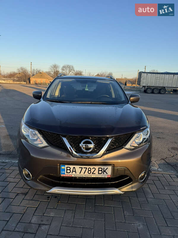 Внедорожник / Кроссовер Nissan Qashqai 2016 в Малой Виске