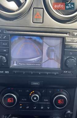 Внедорожник / Кроссовер Nissan Qashqai 2012 в 