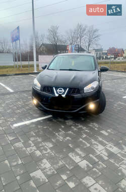 Позашляховик / Кросовер Nissan Qashqai 2010 в Івано-Франківську