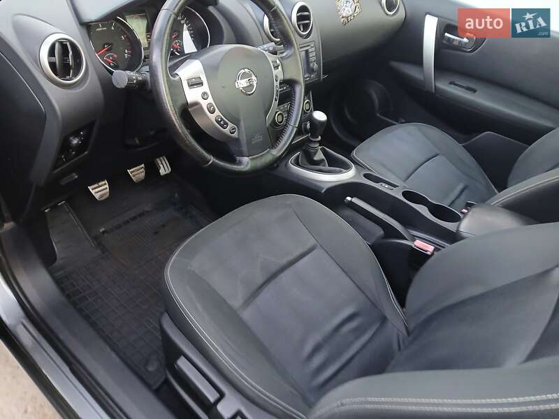 Внедорожник / Кроссовер Nissan Qashqai 2011 в Каменке-Бугской