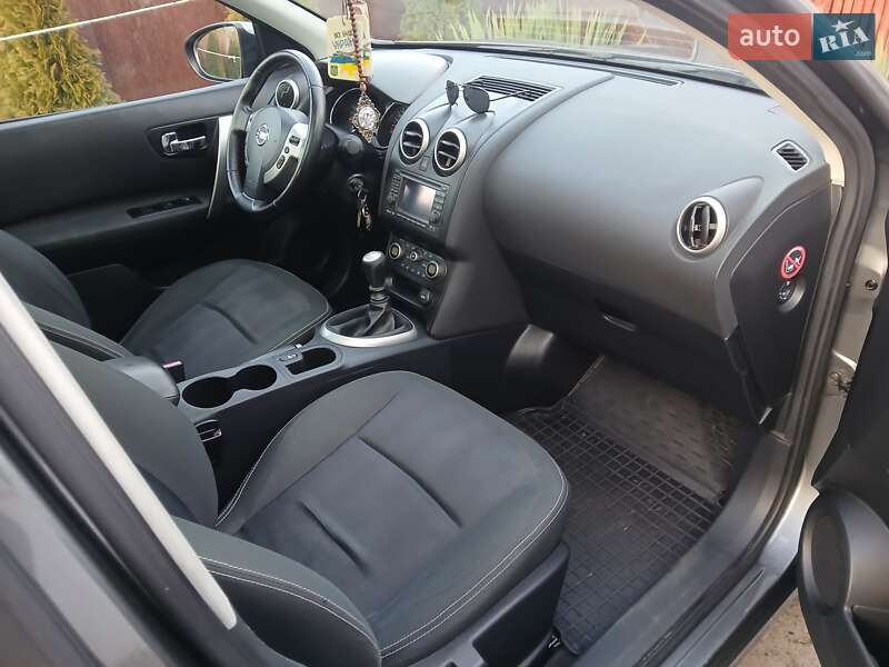 Внедорожник / Кроссовер Nissan Qashqai 2011 в Каменке-Бугской