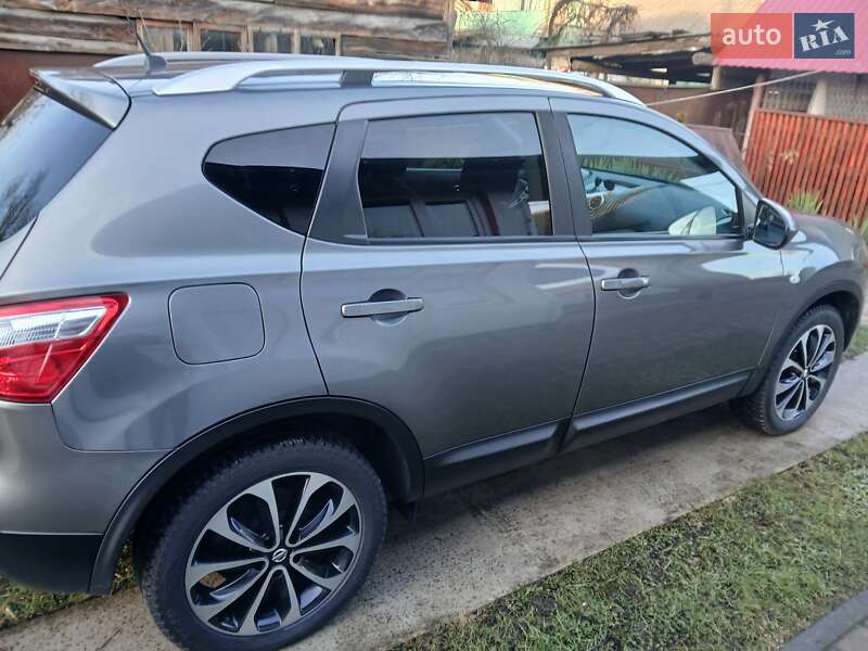Внедорожник / Кроссовер Nissan Qashqai 2011 в Каменке-Бугской