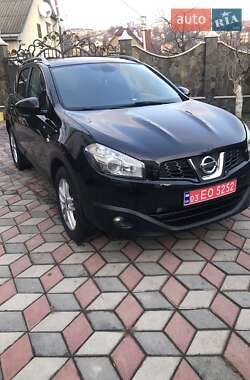 Позашляховик / Кросовер Nissan Qashqai 2011 в Чернівцях