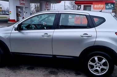 Внедорожник / Кроссовер Nissan Qashqai 2009 в Днепре