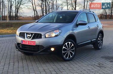 Позашляховик / Кросовер Nissan Qashqai 2012 в Стрию