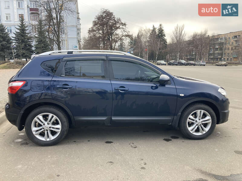 Внедорожник / Кроссовер Nissan Qashqai 2012 в Краматорске