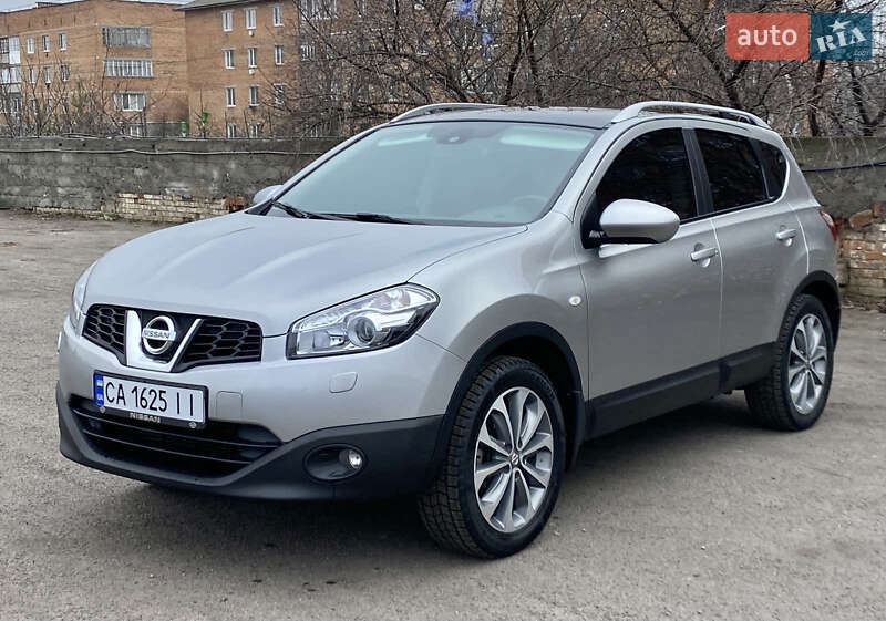 Внедорожник / Кроссовер Nissan Qashqai 2010 в Тульчине