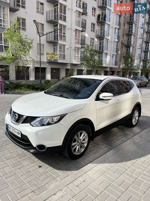 Внедорожник / Кроссовер Nissan Qashqai 2016 в Днепре