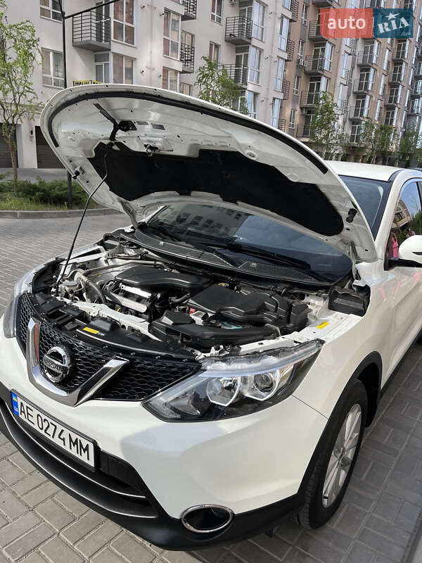 Внедорожник / Кроссовер Nissan Qashqai 2016 в Днепре