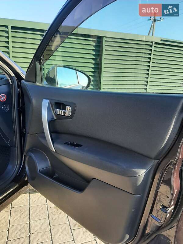 Внедорожник / Кроссовер Nissan Qashqai 2012 в Луцке