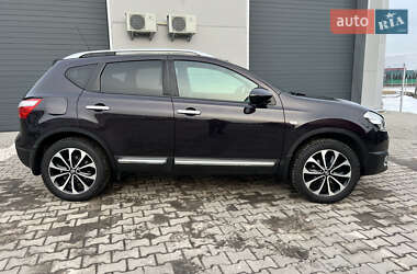 Внедорожник / Кроссовер Nissan Qashqai 2010 в 