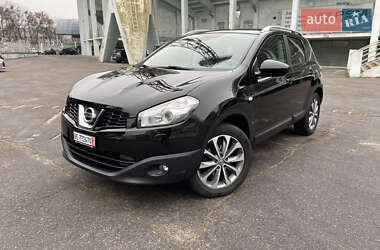 Внедорожник / Кроссовер Nissan Qashqai 2010 в Полтаве