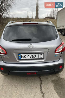 Внедорожник / Кроссовер Nissan Qashqai 2011 в Тернополе