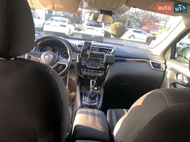 Внедорожник / Кроссовер Nissan Qashqai 2020 в Хмельницком