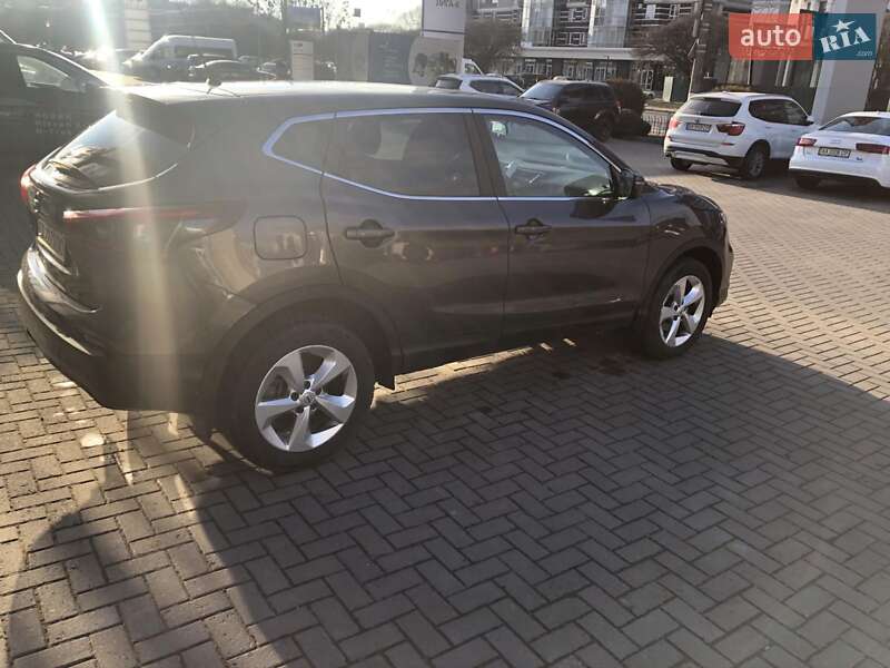 Внедорожник / Кроссовер Nissan Qashqai 2020 в Хмельницком