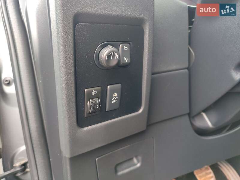 Позашляховик / Кросовер Nissan Qashqai 2012 в Києві