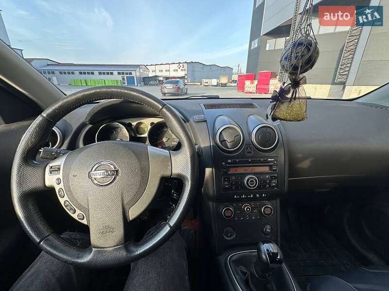 Позашляховик / Кросовер Nissan Qashqai 2008 в Львові