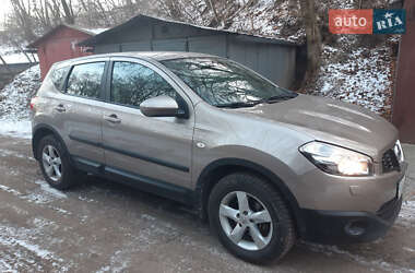 Позашляховик / Кросовер Nissan Qashqai 2011 в Києві