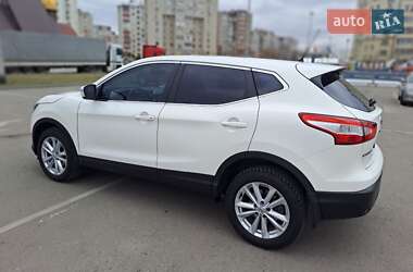 Внедорожник / Кроссовер Nissan Qashqai 2014 в Ивано-Франковске