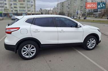 Внедорожник / Кроссовер Nissan Qashqai 2014 в Ивано-Франковске