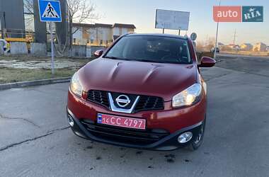 Внедорожник / Кроссовер Nissan Qashqai 2010 в 