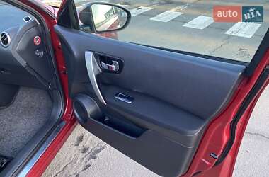 Внедорожник / Кроссовер Nissan Qashqai 2010 в 