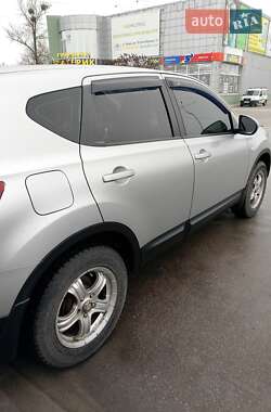 Внедорожник / Кроссовер Nissan Qashqai 2008 в 