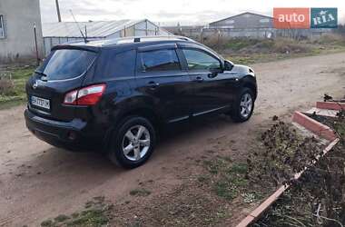 Внедорожник / Кроссовер Nissan Qashqai 2011 в 