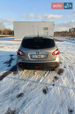 Внедорожник / Кроссовер Nissan Qashqai 2011 в Черкассах