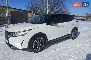 Позашляховик / Кросовер Nissan Qashqai 2023 в 