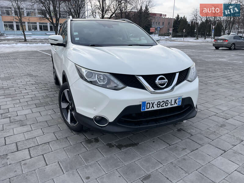 Внедорожник / Кроссовер Nissan Qashqai 2015 в Черкассах