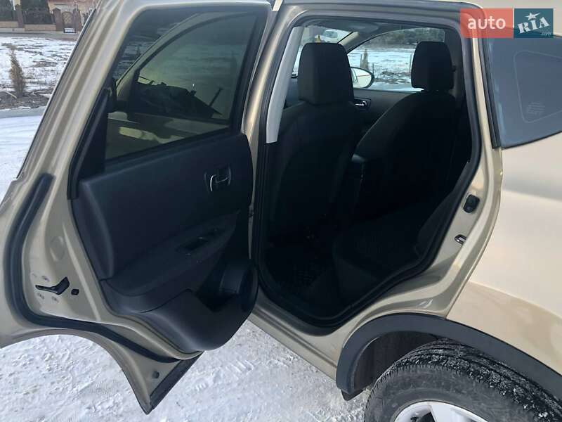 Позашляховик / Кросовер Nissan Qashqai 2007 в Луцьку